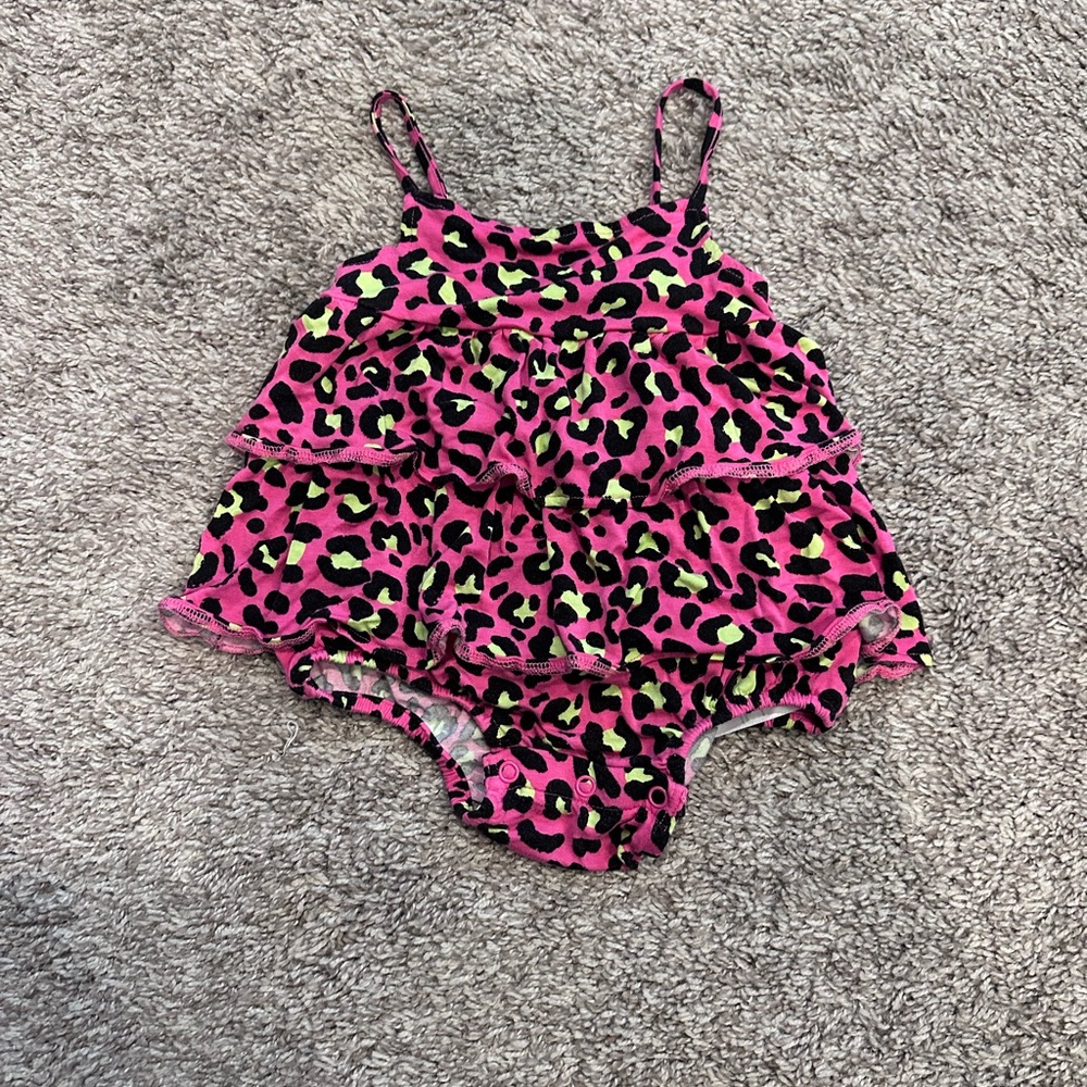 Posh Peanut 6-12mo Hot Pink Leopard Print Ruffle Romper